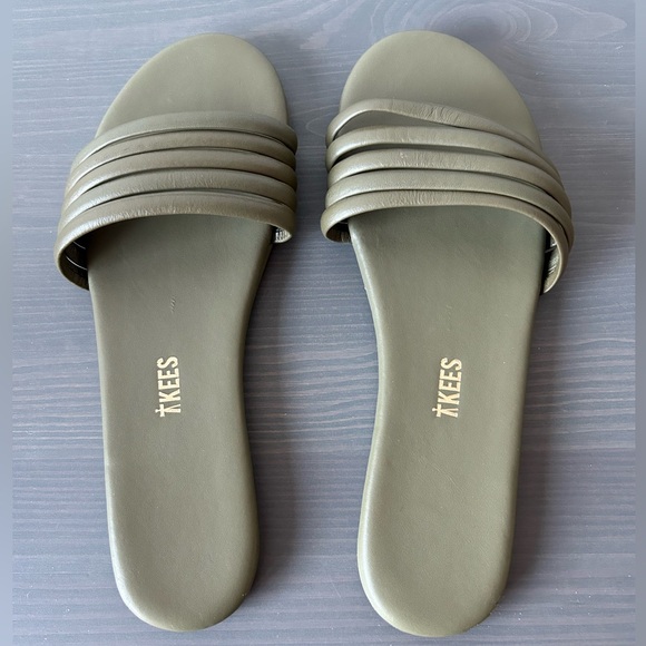 TKEES Size 7 Olive Green Serena Slide Sandals - Picture 2 of 9